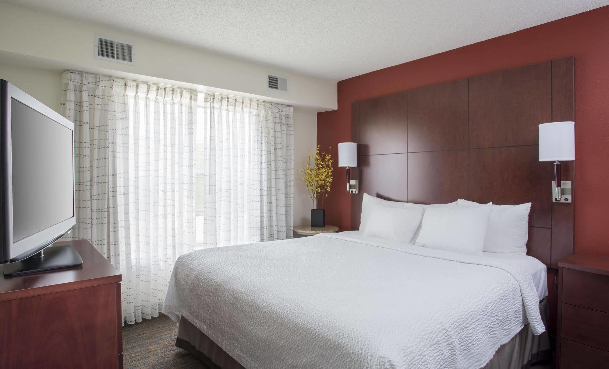 Residence Inn Topeka Zewnętrze zdjęcie